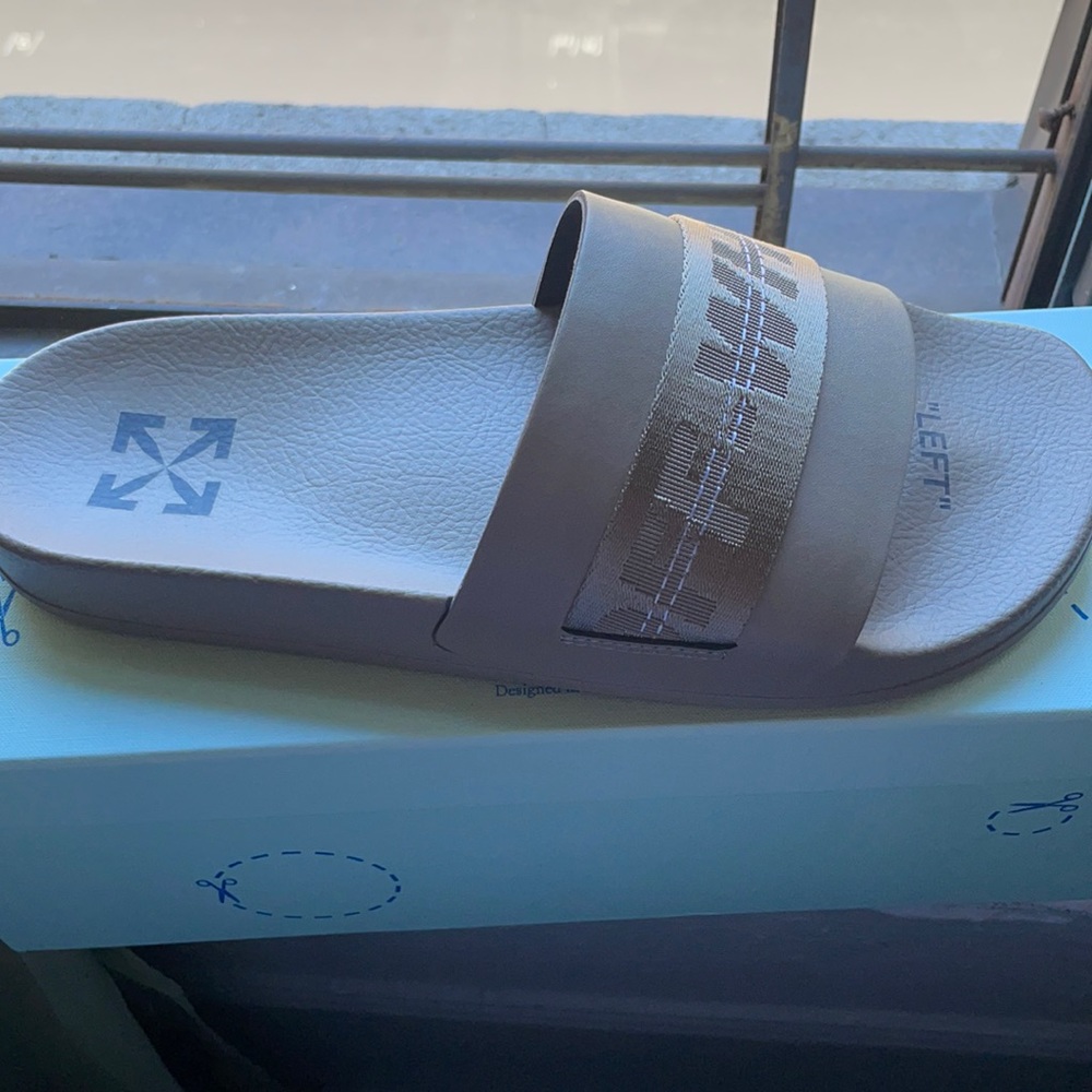 Nude off white slippers